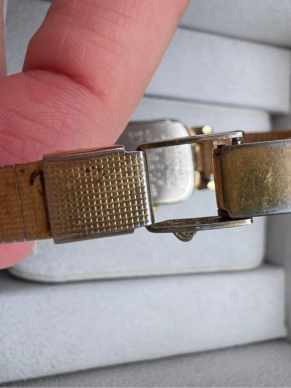 Seiko Gold Tone Ladies Watch with Champagne Dial - Picture 6 of 6
